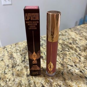 Charlotte Tilbury airbrush flawless lip blur